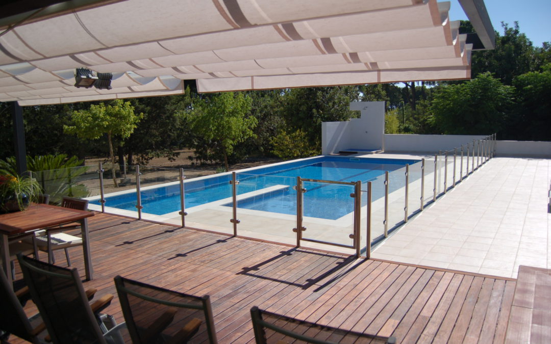 Construcción de piscina moderna