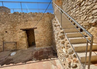 Fabricación de vallados y puertas de diseño en el castillo de Morella